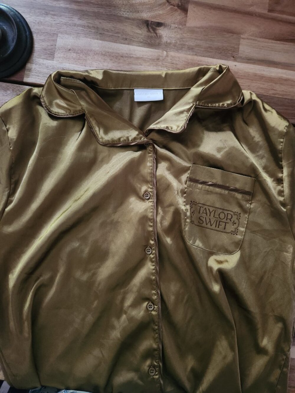 Taylor Swift Gold Pajama set - Picture 2 of 4